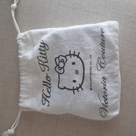 Hello Kitty Wallet - Picture 3 of 17